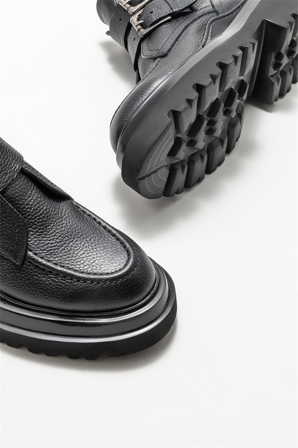 Siyah deri kadın bot, günlük kullanım için - Elle Shoes