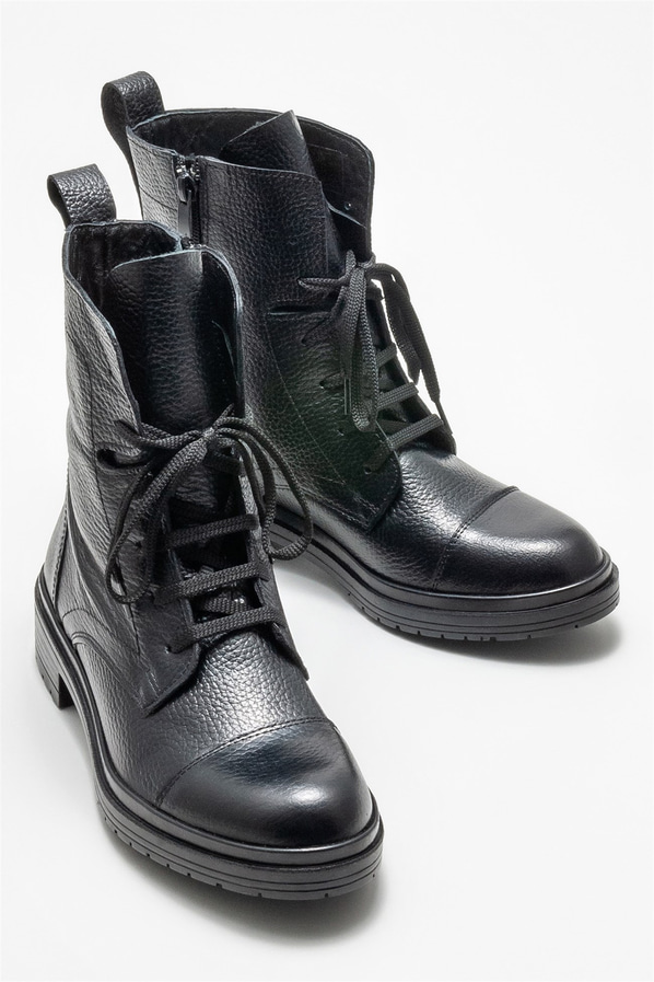 Siyah deri kadın bot, günlük kullanım için - Elle Shoes