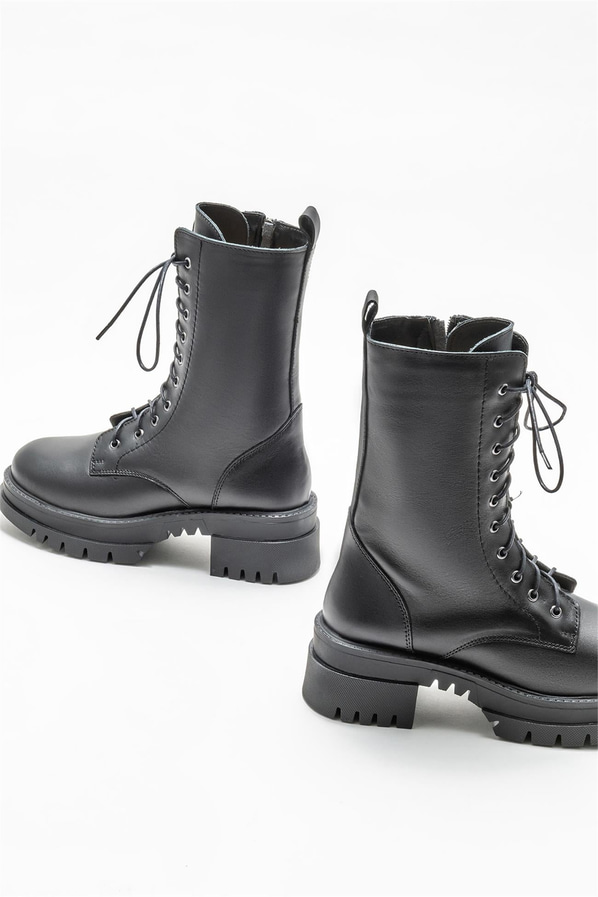 Siyah deri kadın günlük bot, günlük kullanım için - Elle Shoes