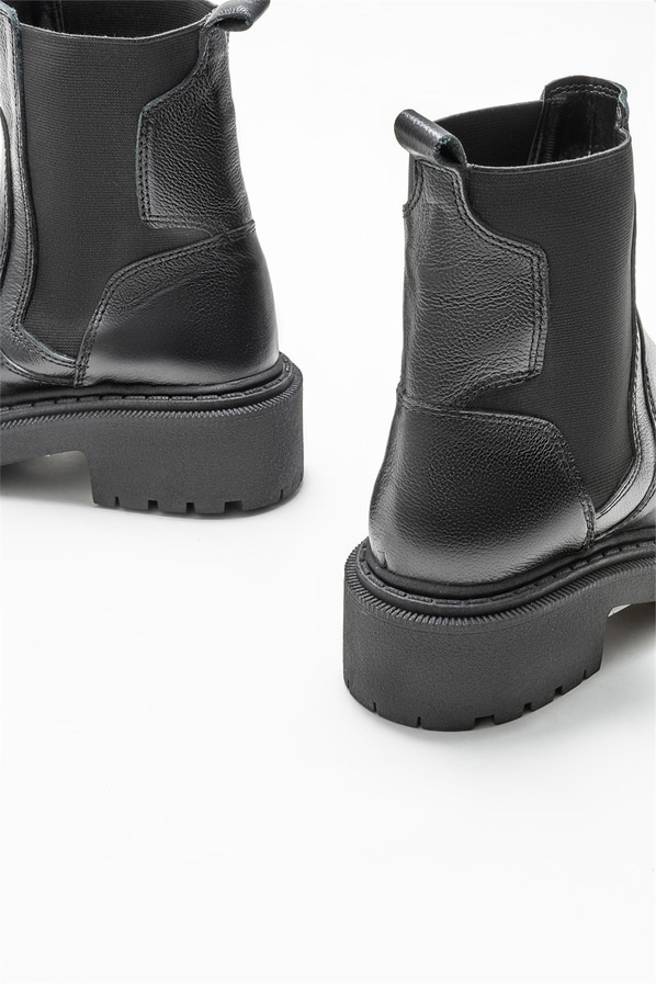 Siyah deri kadın chelsea bot, günlük kullanım için - Elle Shoes