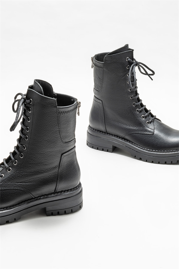 Siyah deri kadın bot, günlük kullanım için - Elle Shoes
