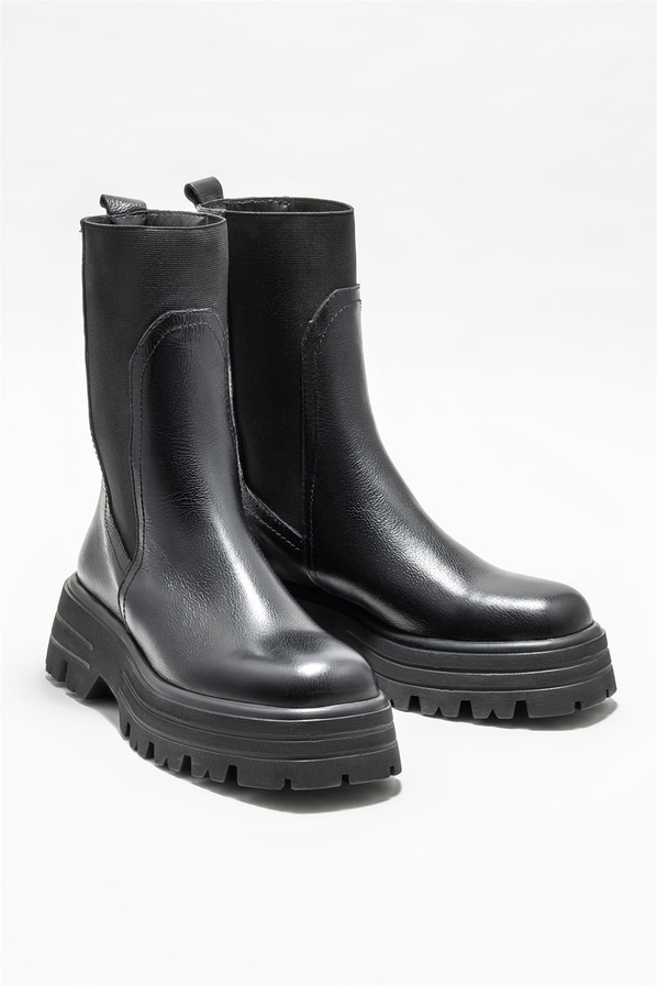 Siyah deri kadın bot, günlük kullanım için - Elle Shoes