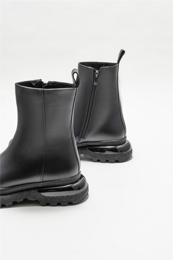 Siyah deri kadın bot, günlük kullanım için - Elle Shoes