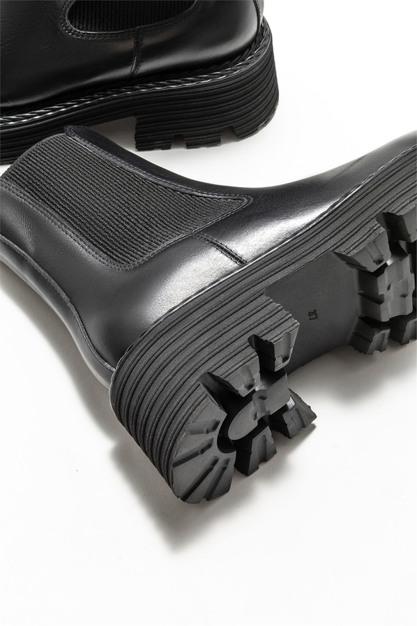Siyah deri kadın bot, günlük kullanım için - Elle Shoes