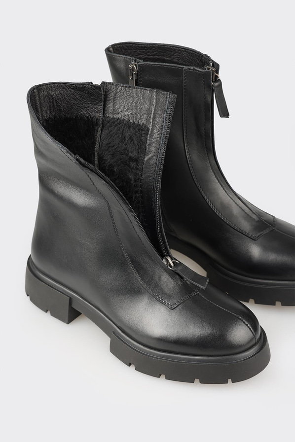 Siyah deri kadın bot, günlük kullanım için - Elle Shoes