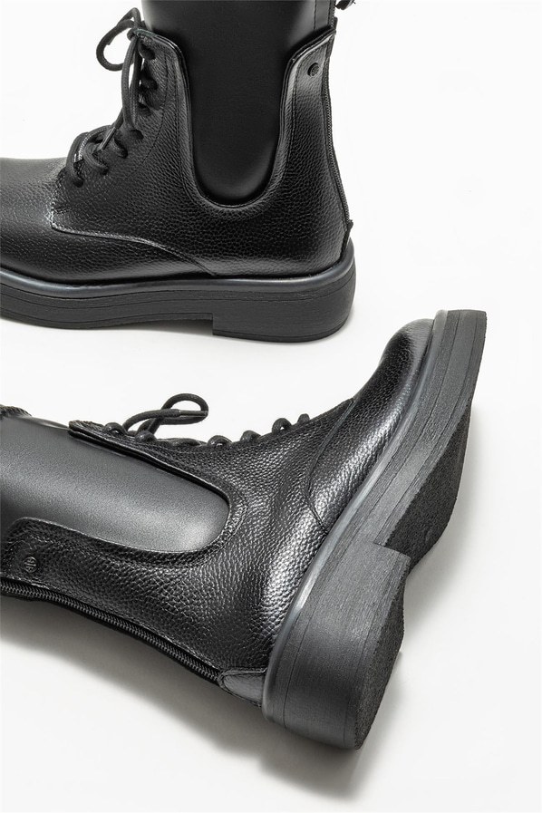 Siyah deri kadın günlük bot, günlük kullanım için - Elle Shoes