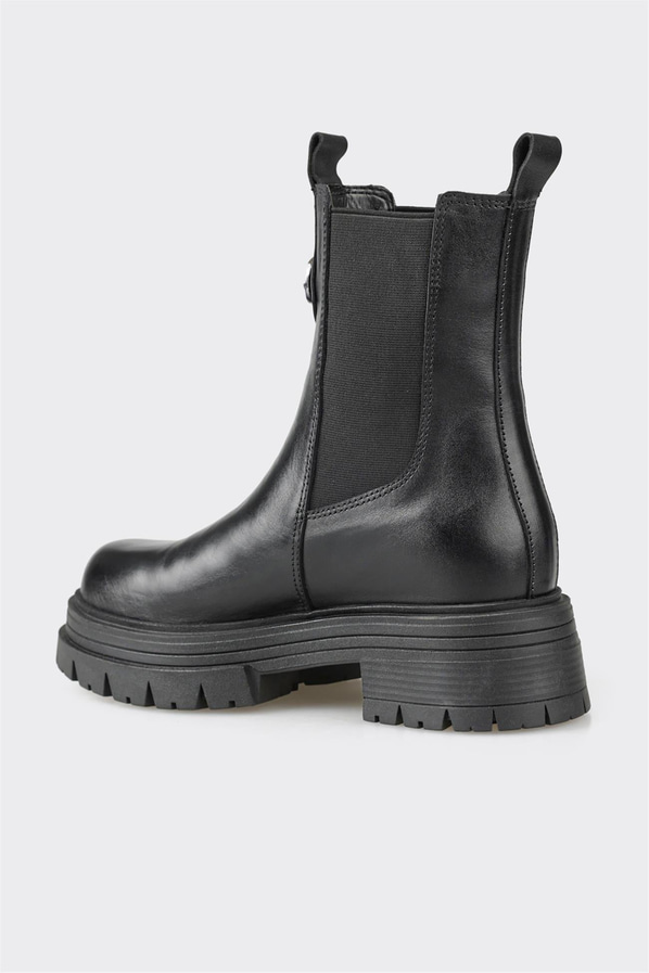 Siyah deri kadın bot, günlük kullanım için - Elle Shoes