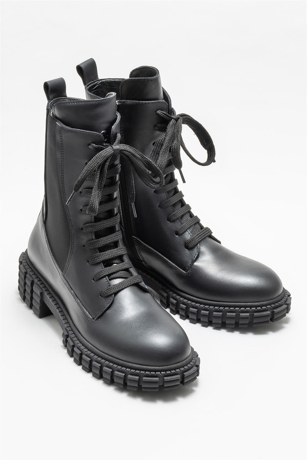 Siyah deri kadın günlük bot, rahat kullanım için - Elle Shoes