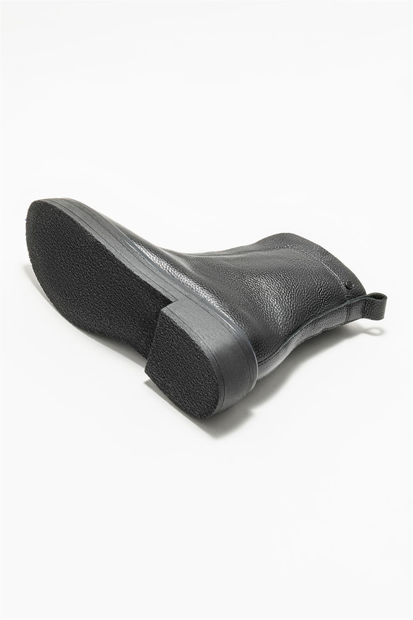 Siyah deri kadın bot, günlük kullanım için - Elle Shoes