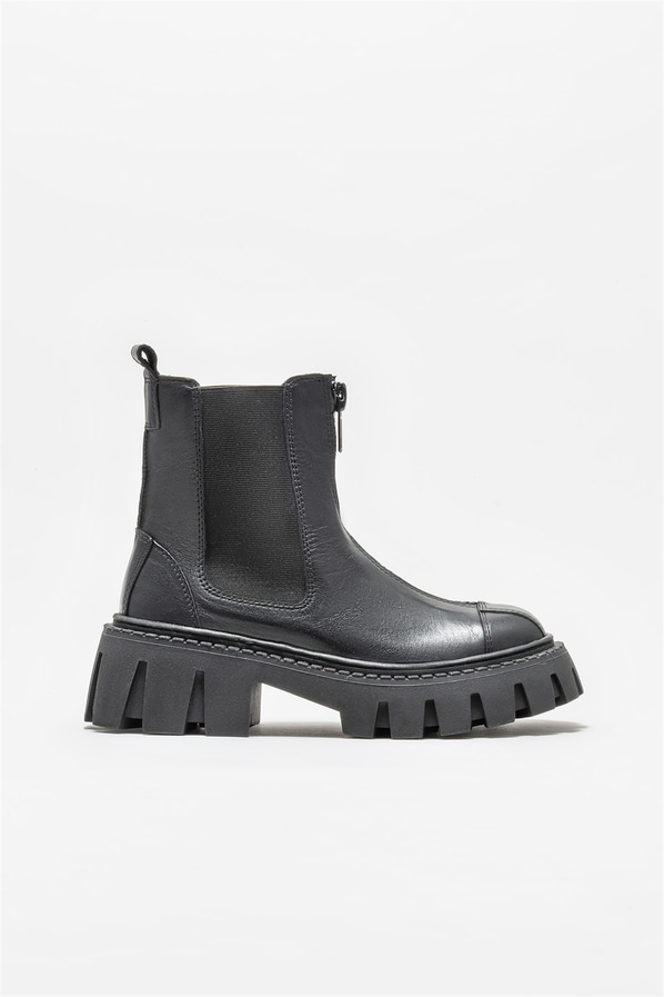 Siyah deri kadın bot, günlük kullanım için - Elle Shoes