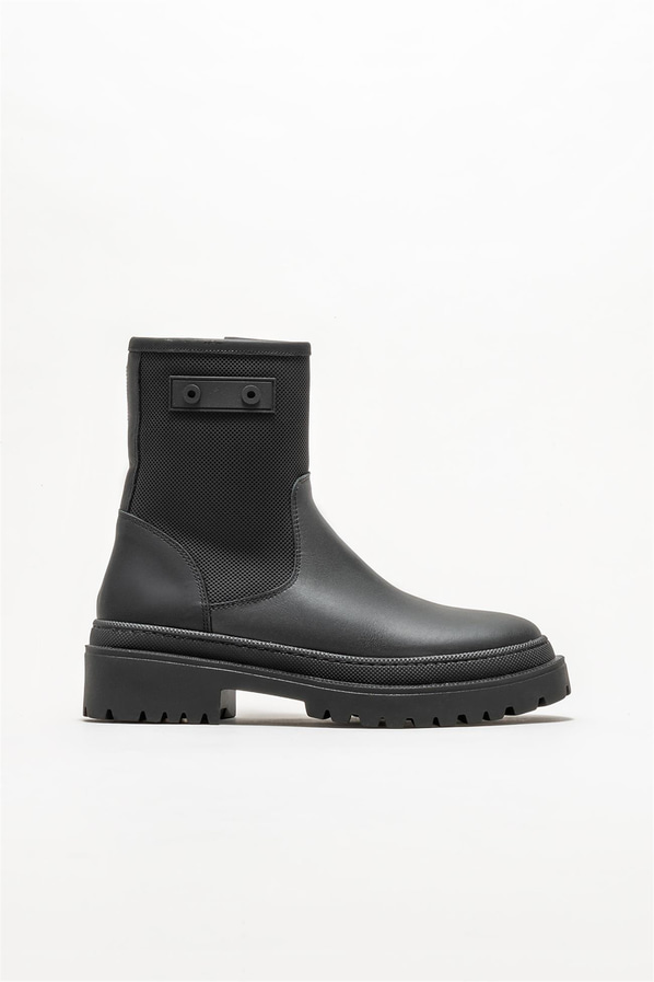 Siyah deri kadın bot, günlük kullanım için - Elle Shoes