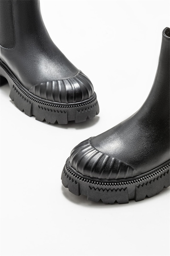 Siyah deri kadın bot, günlük kullanım için - Elle Shoes