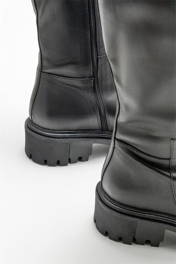 Siyah deri kadın çizme, günlük kullanım için - Elle Shoes