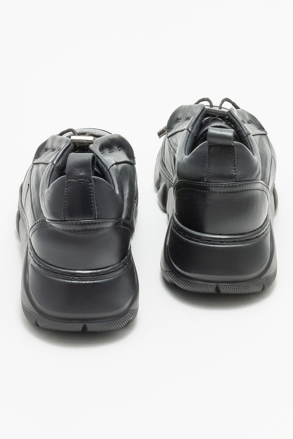 Siyah deri düz kadın ayakkabı, günlük kullanım için - Elle Shoes