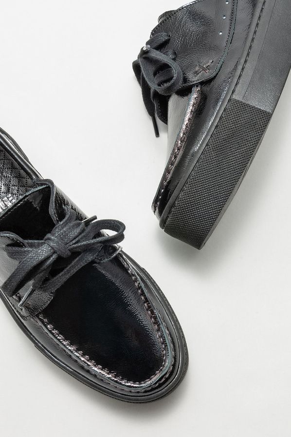 Siyah deri düz kadın ayakkabı, günlük kullanım için - Elle Shoes