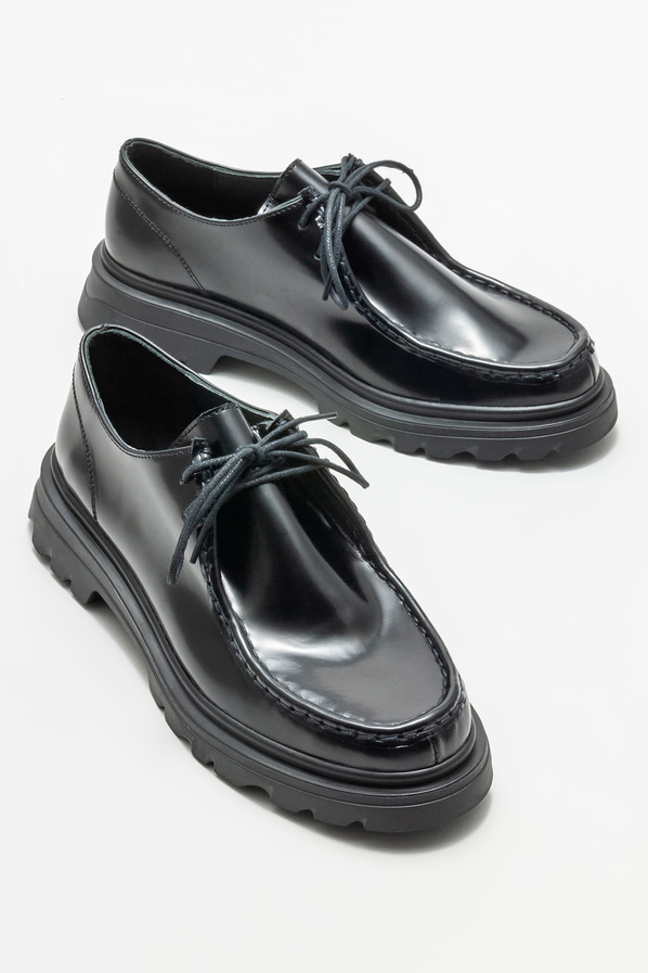Siyah deri düz kadın ayakkabı, rahat kullanım için - Elle Shoes