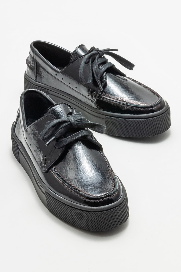 Siyah deri düz kadın ayakkabı, günlük kullanım için - Elle Shoes