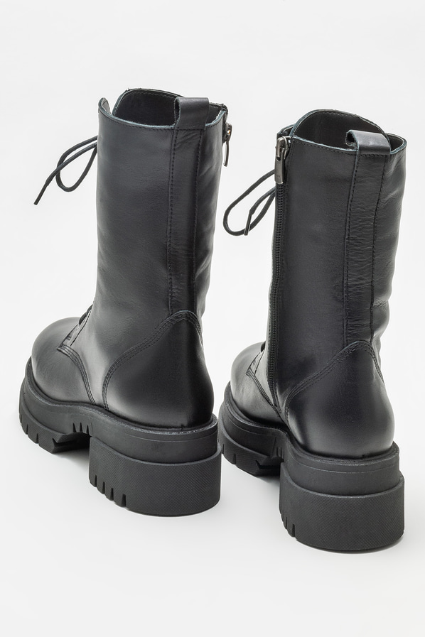 Siyah deri düz kadın bot, günlük kullanım için - Elle Shoes