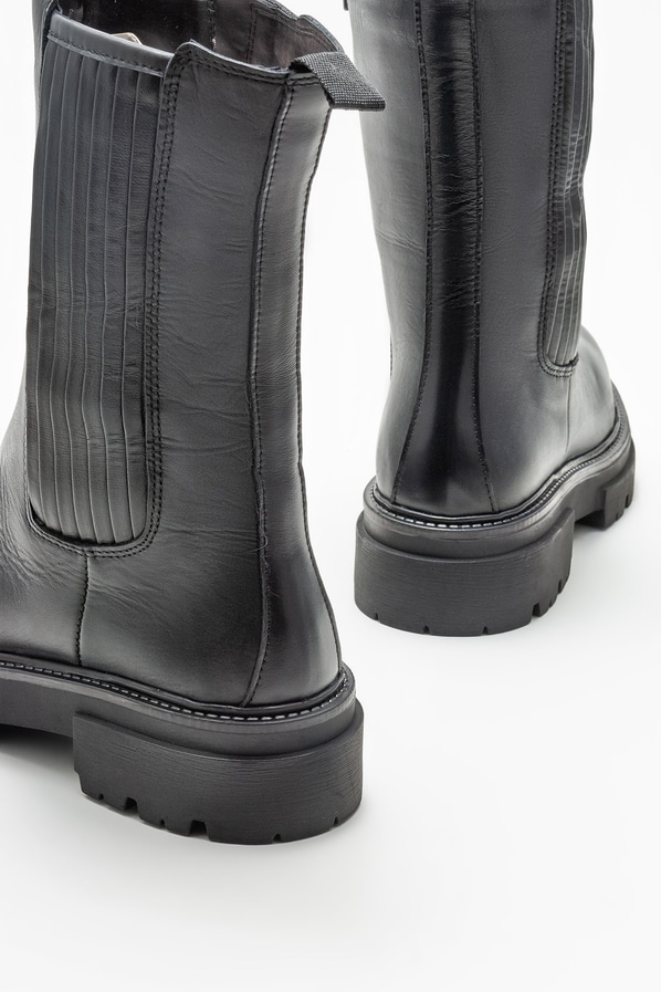Siyah deri düz kadın bot, günlük kullanım için - Elle Shoes