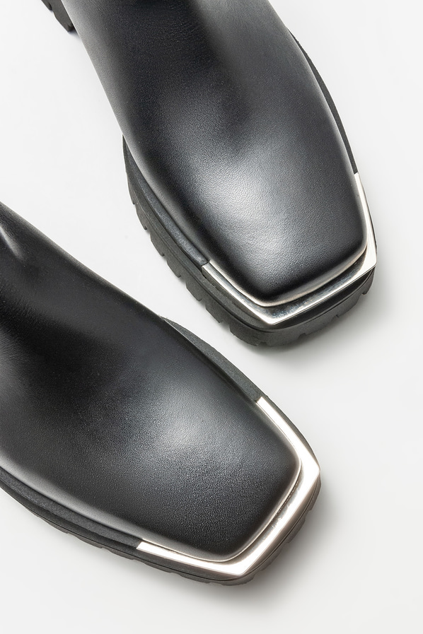 Siyah deri düz kadın bot, günlük kullanım için - Elle Shoes
