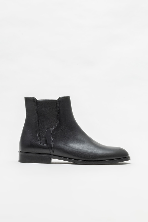 Siyah deri düz kadın bot, günlük kullanım için - Elle Shoes