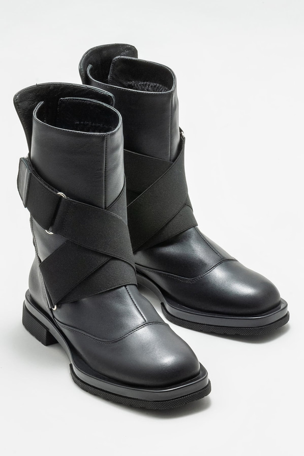 Siyah deri düz kadın bot, günlük kullanım için - Elle Shoes