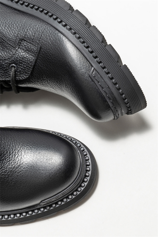 Siyah deri düz kadın bot, günlük kullanım için - Elle Shoes