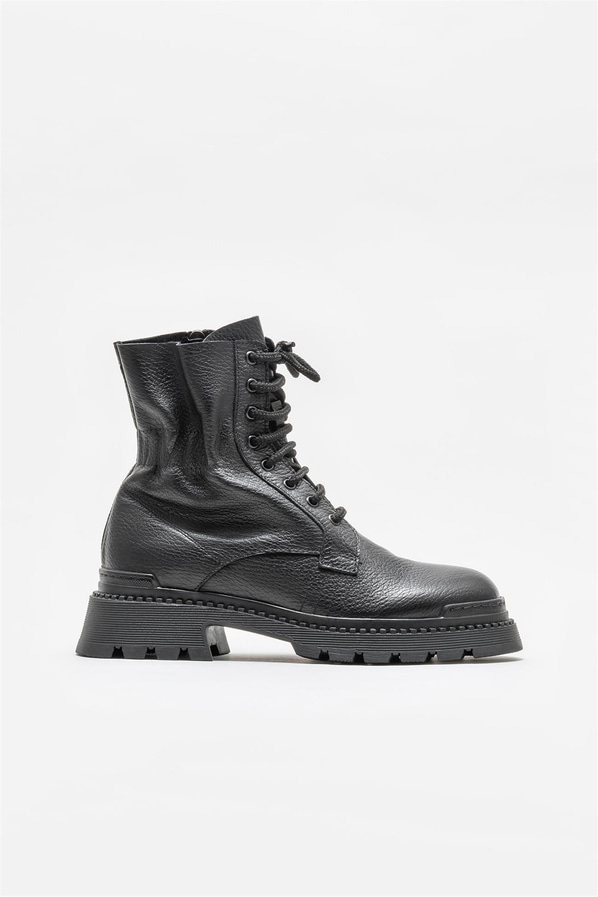 Siyah deri düz kadın bot, günlük kullanım için - Elle Shoes