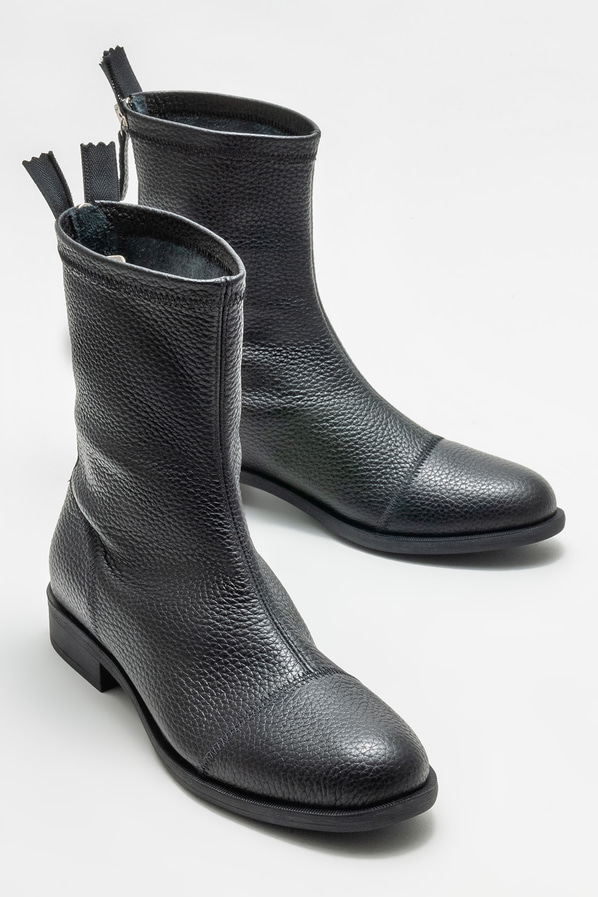 Siyah deri düz kadın bot, günlük kullanım için - Elle Shoes