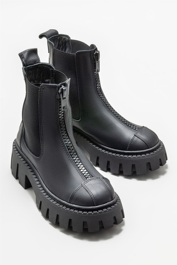 Siyah deri düz kadın bot, günlük kullanım için - Elle Shoes