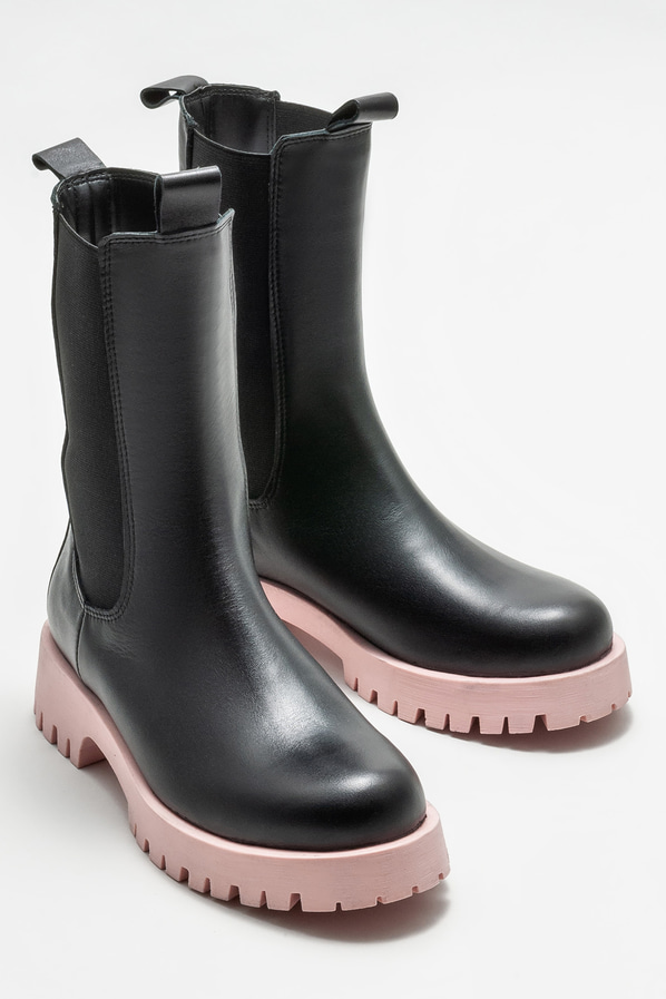 Siyah deri düz kadın bot, günlük kullanım için - Elle Shoes