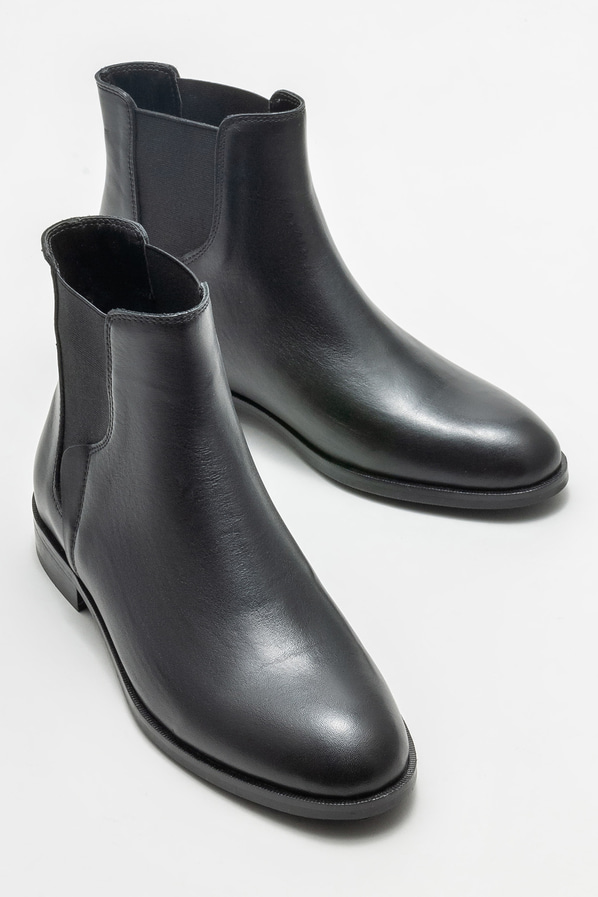 Siyah deri düz kadın bot, günlük kullanım için - Elle Shoes