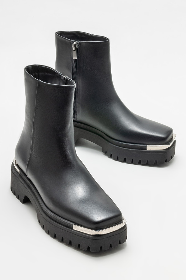 Siyah deri düz kadın bot, günlük kullanım için - Elle Shoes