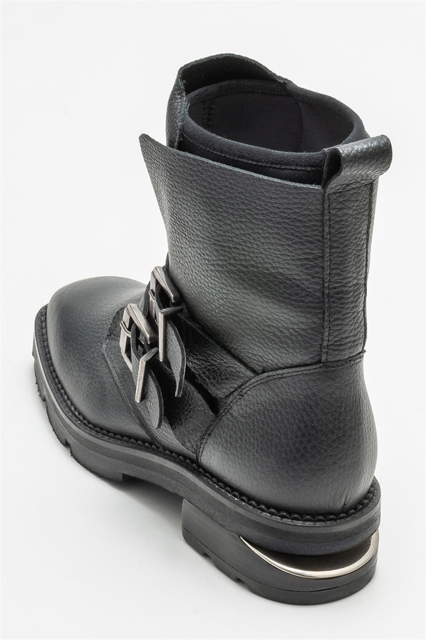 Siyah deri düz kadın bot, günlük kullanım için - Elle Shoes