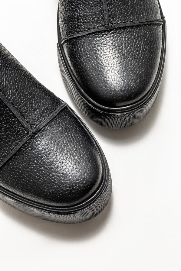 Siyah deri kadın bot, günlük kullanım için - Elle Shoes