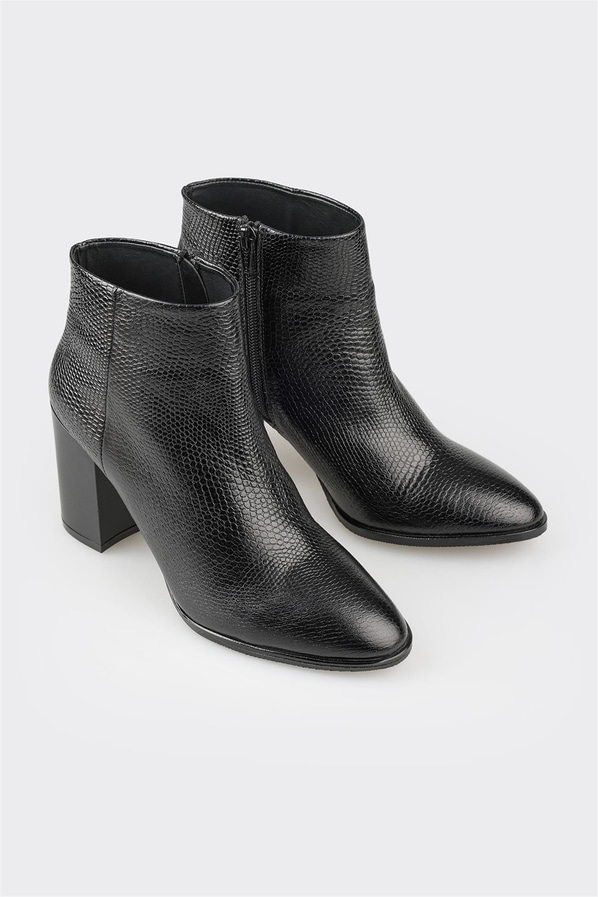Siyah deri topuklu kadın bot, rahat kullanım için - Elle Shoes
