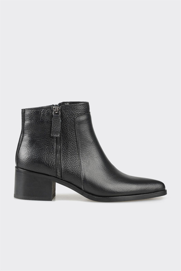 Siyah deri kadın bot, rahat kullanım için - Elle Shoes