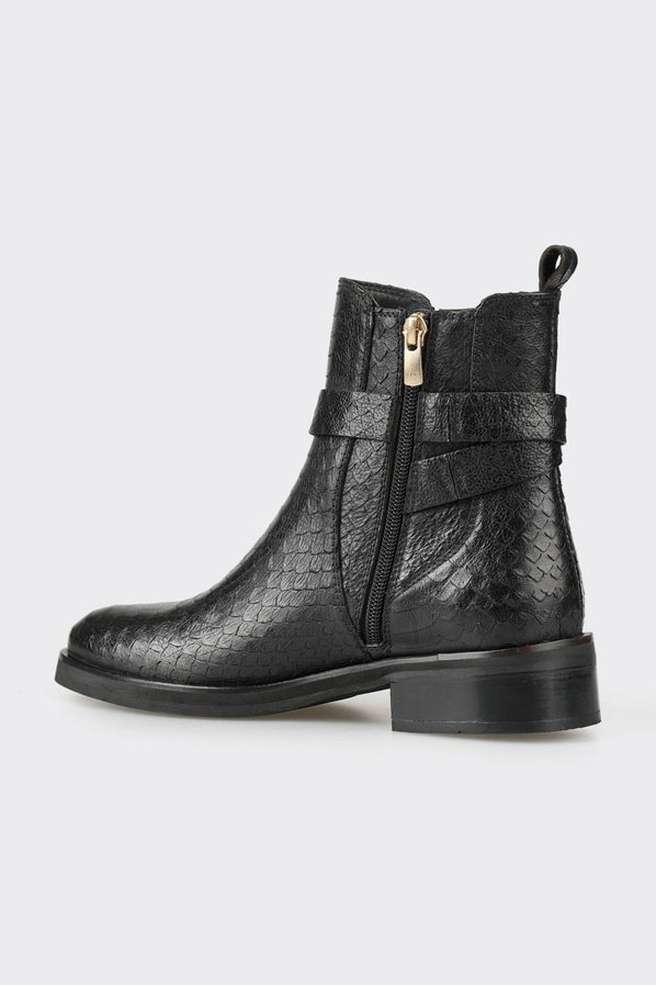 Siyah deri kadın bot, günlük kullanım için - Elle Shoes
