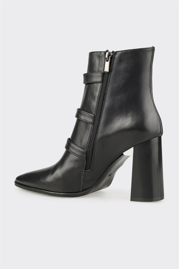 Siyah Deri Kadın Klasik Bot