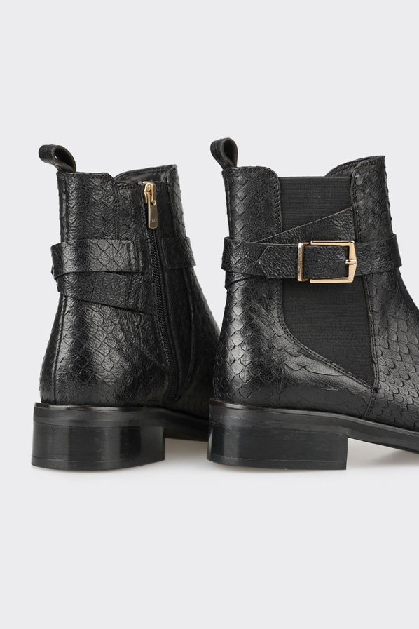Siyah deri kadın bot, günlük kullanım için - Elle Shoes