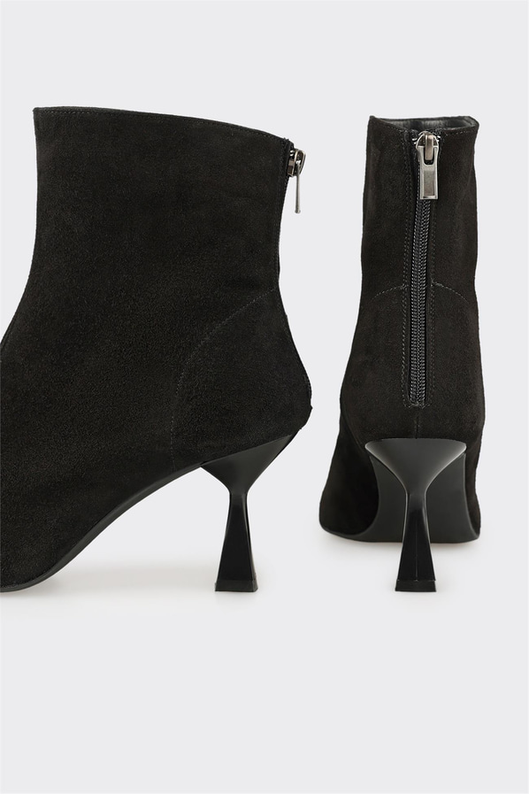 Siyah Deri Kadın Klasik Bot