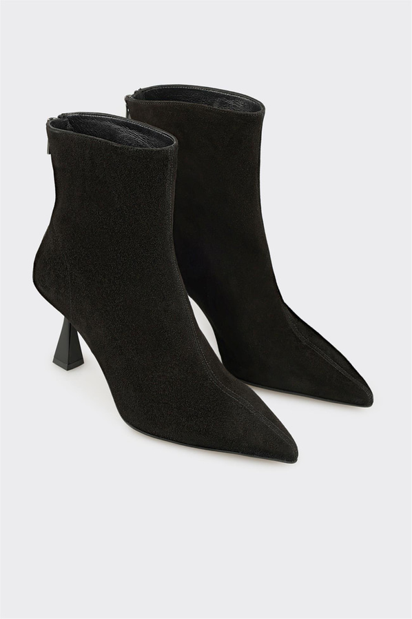 Siyah Deri Kadın Klasik Bot