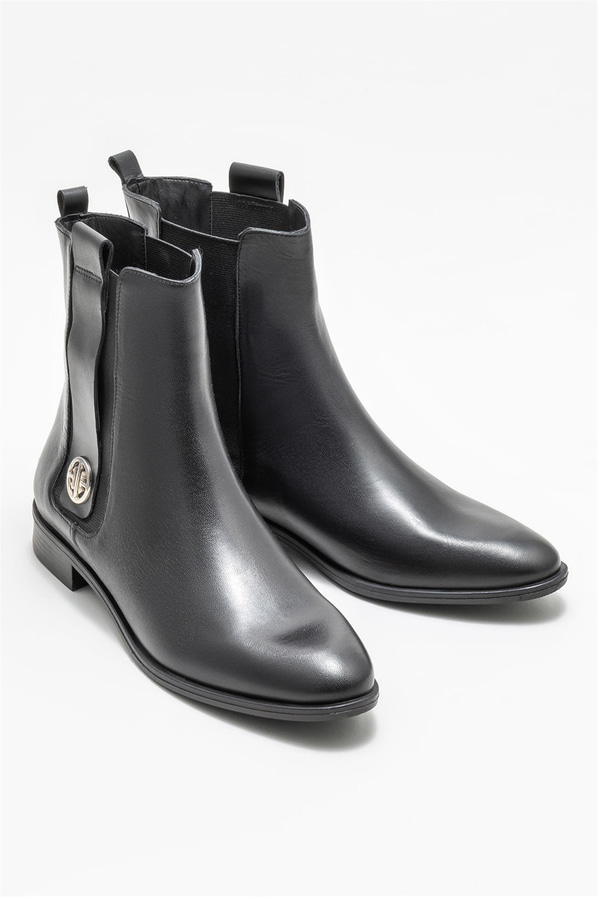 Siyah deri düz kadın bot, klasik stil için - Elle Shoes