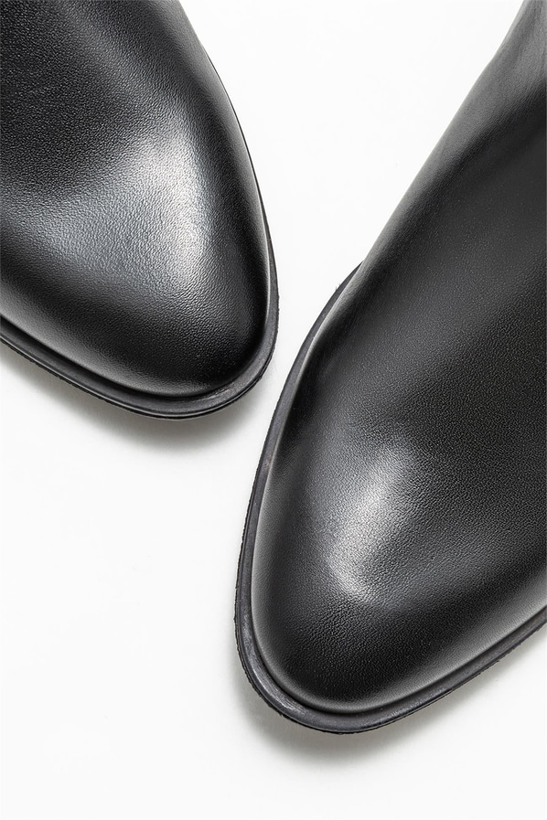 Siyah deri düz kadın bot, klasik stil için - Elle Shoes