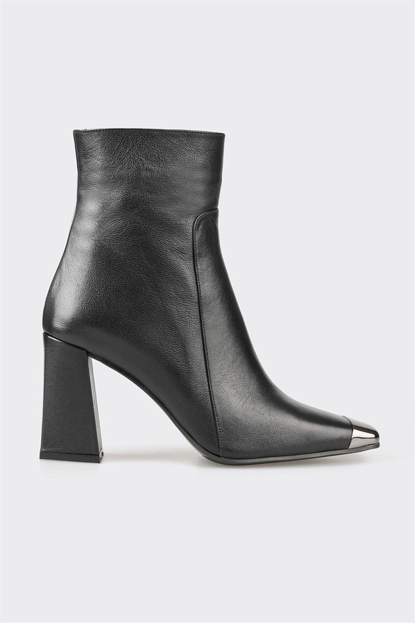 Siyah deri topuklu kadın bot, klasik stil için - Elle Shoes