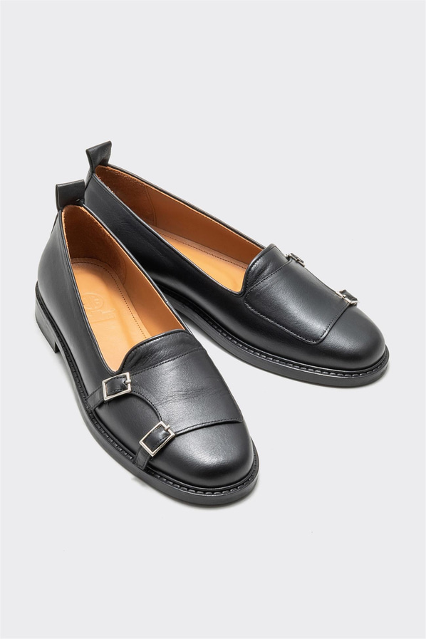 Siyah deri kadın loafer, rahat kullanım için - Elle Shoes
