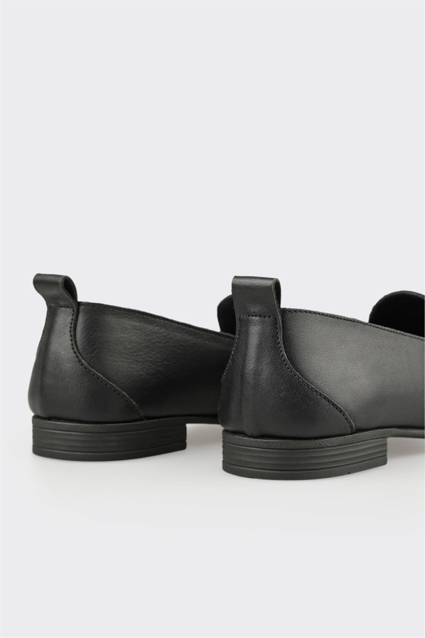 Siyah Deri Kadın Loafer