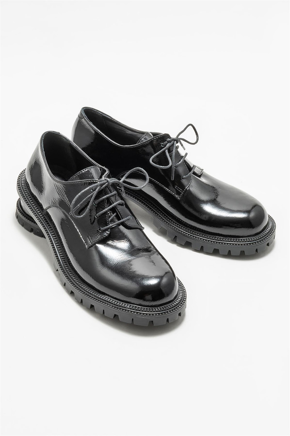 Siyah deri kadın ayakkabı - Elle Shoes