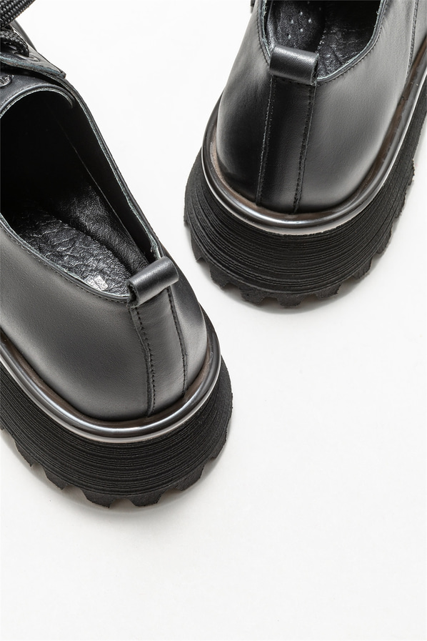 Siyah deri kadın ayakkabı - Elle Shoes