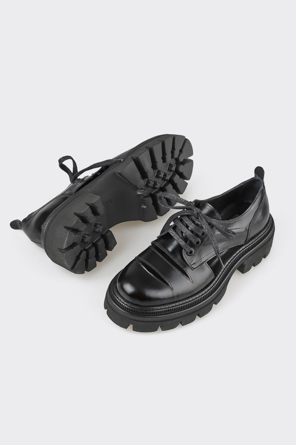 Siyah deri kadın ayakkabı, rahat kullanım için - Elle Shoes